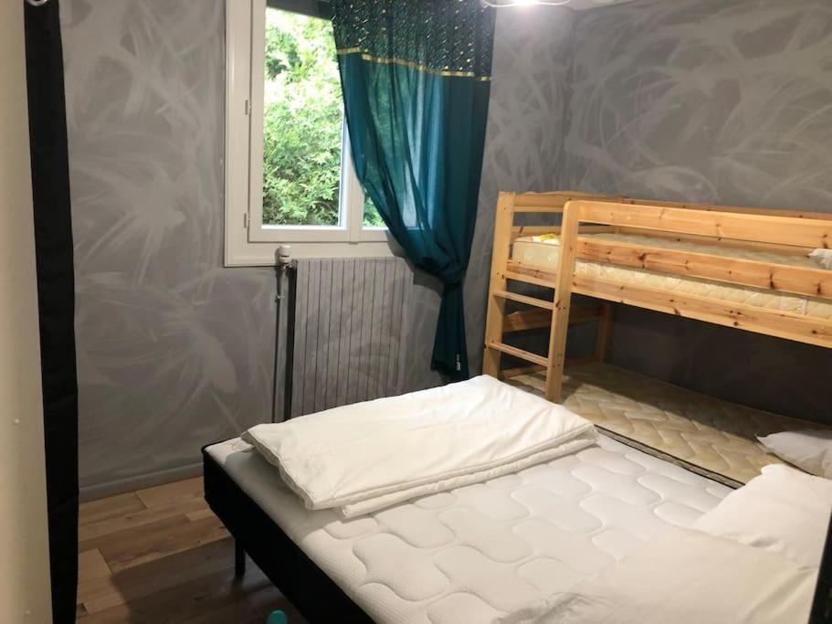 Maison Individuelle Laveissiere Luaran gambar