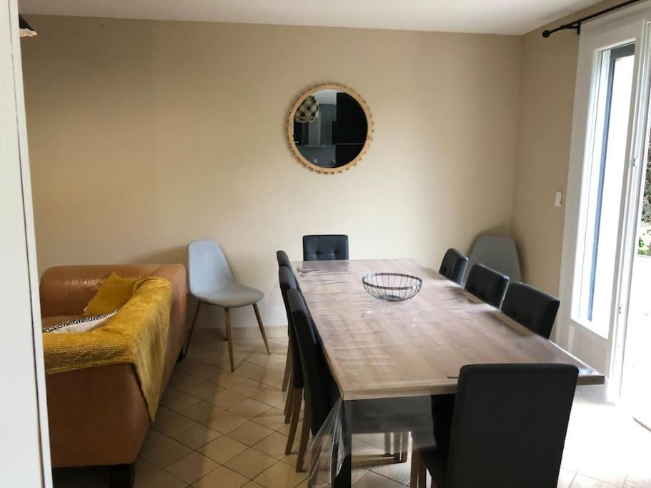 Maison Individuelle Laveissiere Luaran gambar