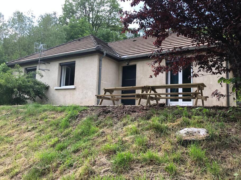 Maison Individuelle Laveissiere Luaran gambar