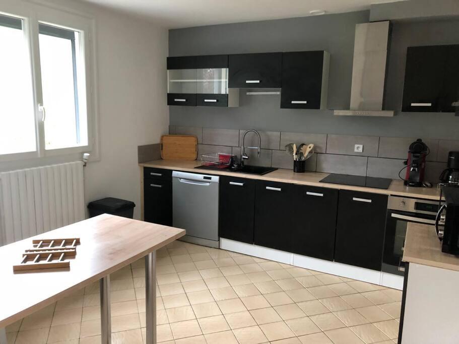 Maison Individuelle Laveissiere Luaran gambar