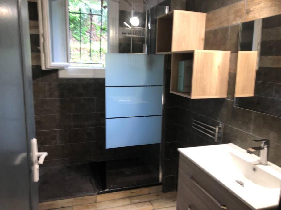 Maison Individuelle Laveissiere Luaran gambar